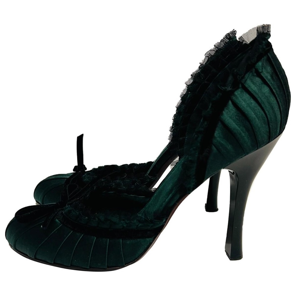 LOUIS VUITTON Green Satin Pleated Balmoral Bow 38